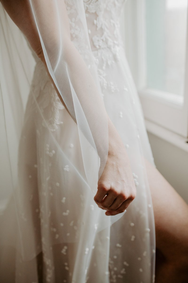 Ruffled Rose Veils - Canadian bridal veil designer handmade bridal veils -Minimalfingertip_ivory_silver7